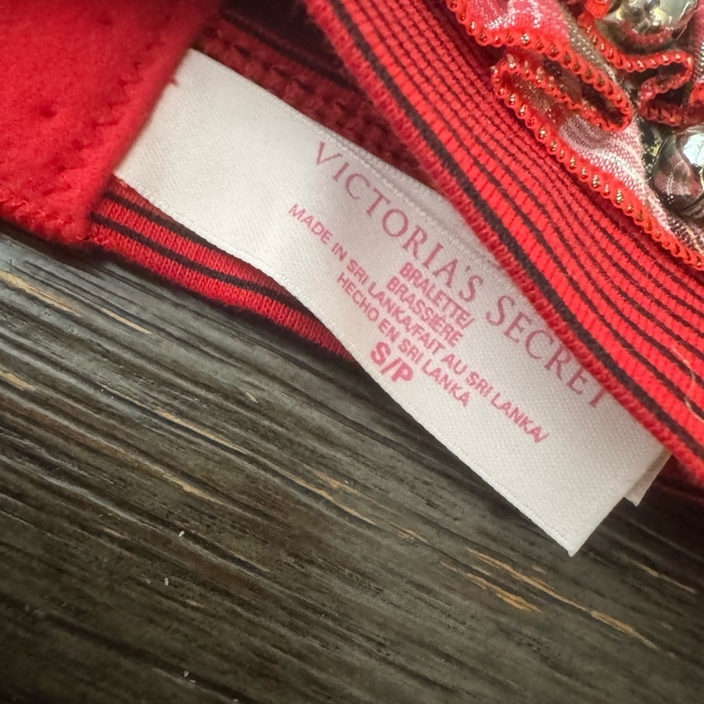 Victoria's Secret Jingle Festive Red Plaid Bralette Top small holiday Christmas - Picture 3 of 3